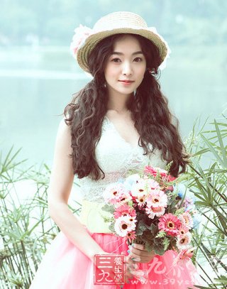 點(diǎn)擊將在新窗口查看全圖 中醫養生 巧用艾灸防肌膚老化